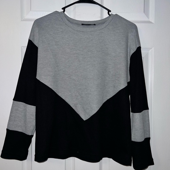 Tshirt - Picture 1 of 2